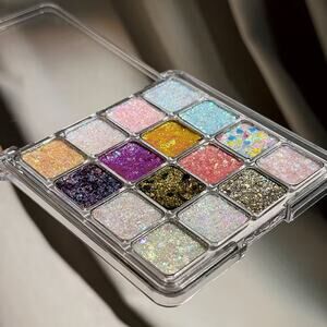 Beautiful 16-Color Chunky Glitter Face & Body Makeup Palette Festival Shine